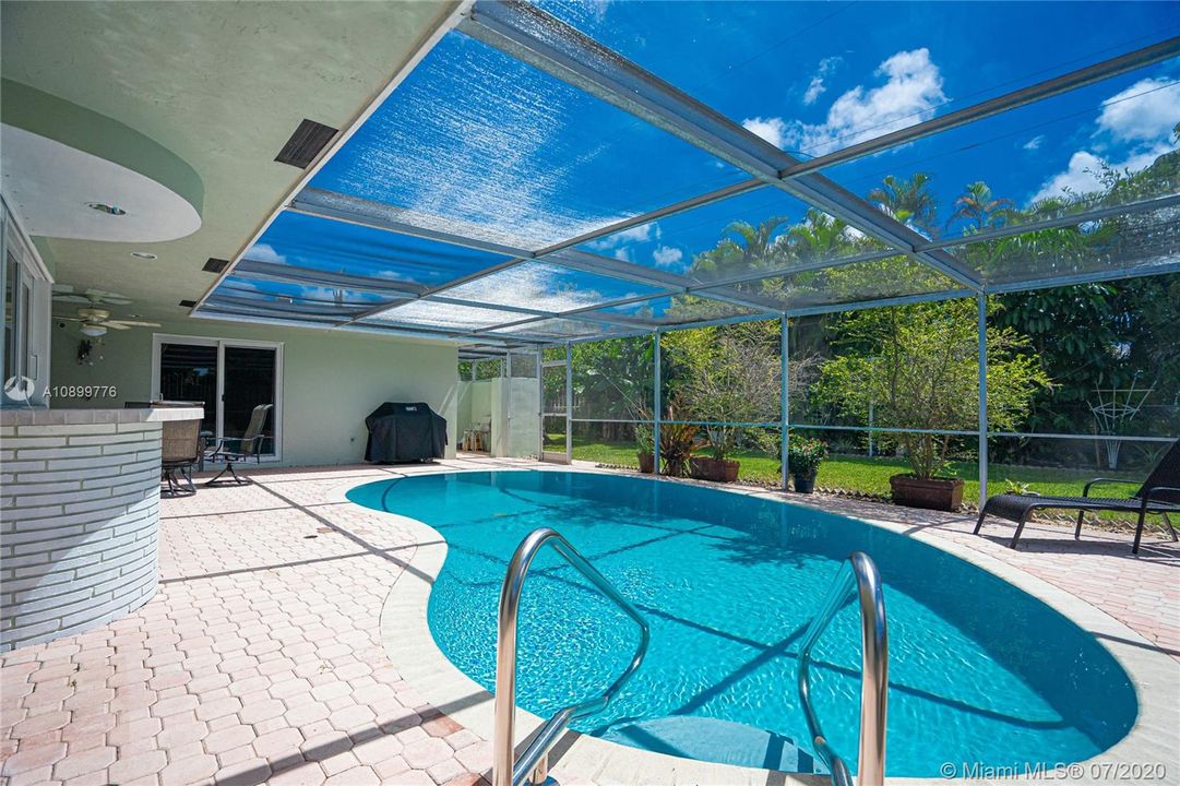 Vendido Recientemente: $415,000 (3 camas, 2 baños, 1443 Pies cuadrados)