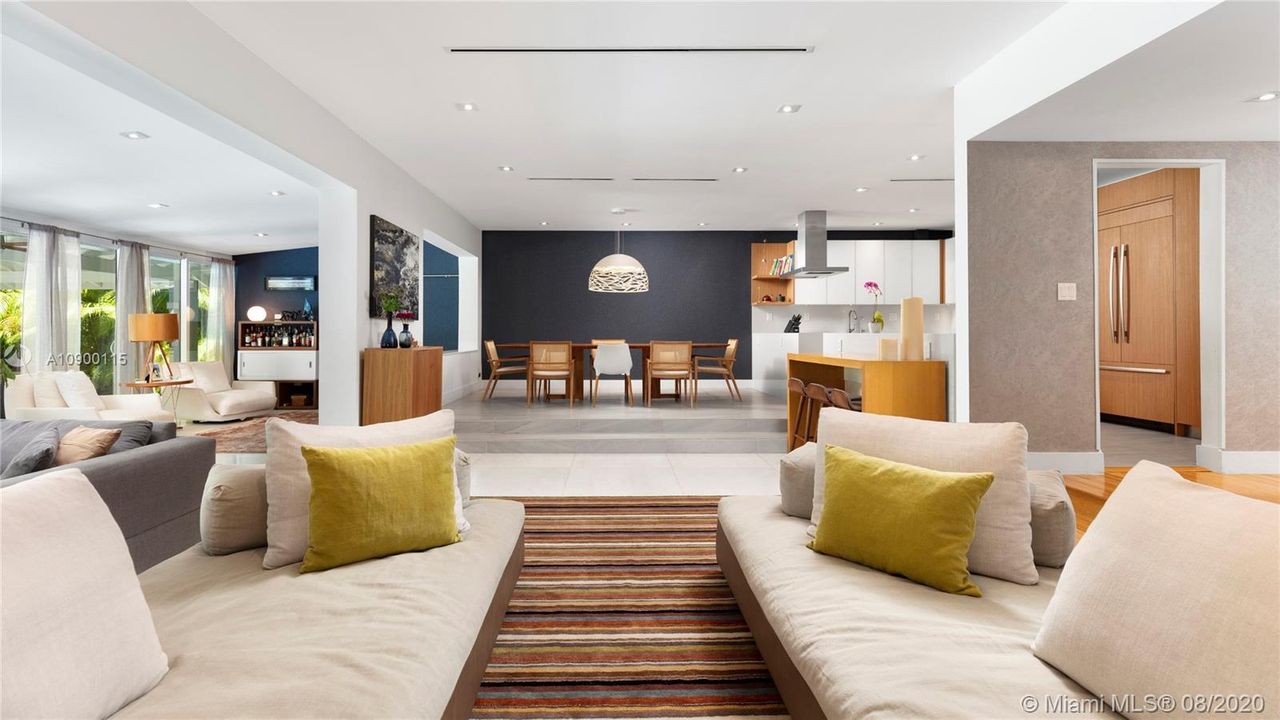 Recently Sold: $1,595,000 (4 beds, 4 baths, 3237 Square Feet)