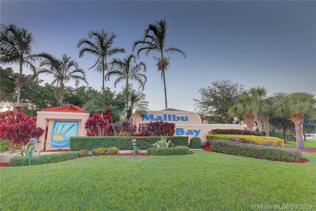 Recently Rented: $1,900 (3 beds, 2 baths, 1361 Square Feet)