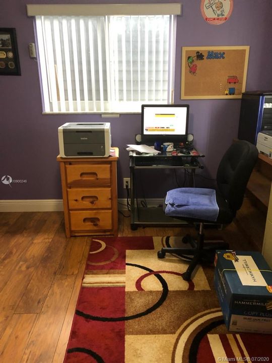 Recently Sold: $359,000 (3 beds, 2 baths, 1546 Square Feet)