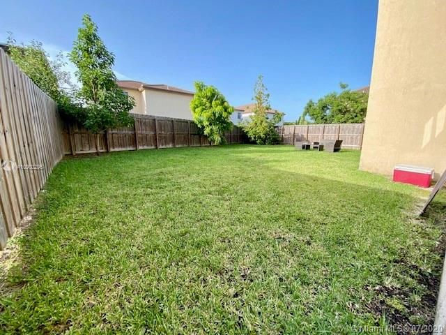 Recently Sold: $365,000 (4 beds, 2 baths, 2437 Square Feet)