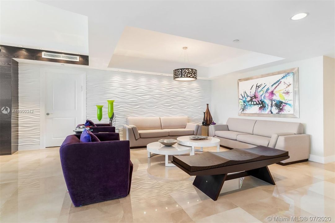 Recently Sold: $1,950,000 (4 beds, 3 baths, 3528 Square Feet)