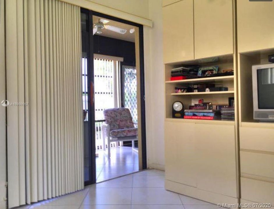 Recientemente alquilado: $1,250 (2 camas, 2 baños, 1100 Pies cuadrados)