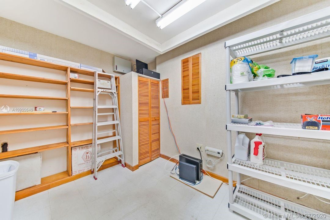 Недавно продано: $650,000 (3 спален, 2 ванн, 2009 Квадратных фут)