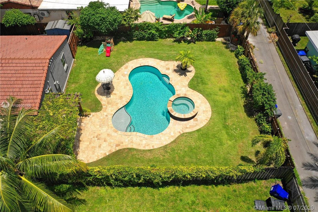Vendido Recientemente: $449,000 (3 camas, 2 baños, 1325 Pies cuadrados)