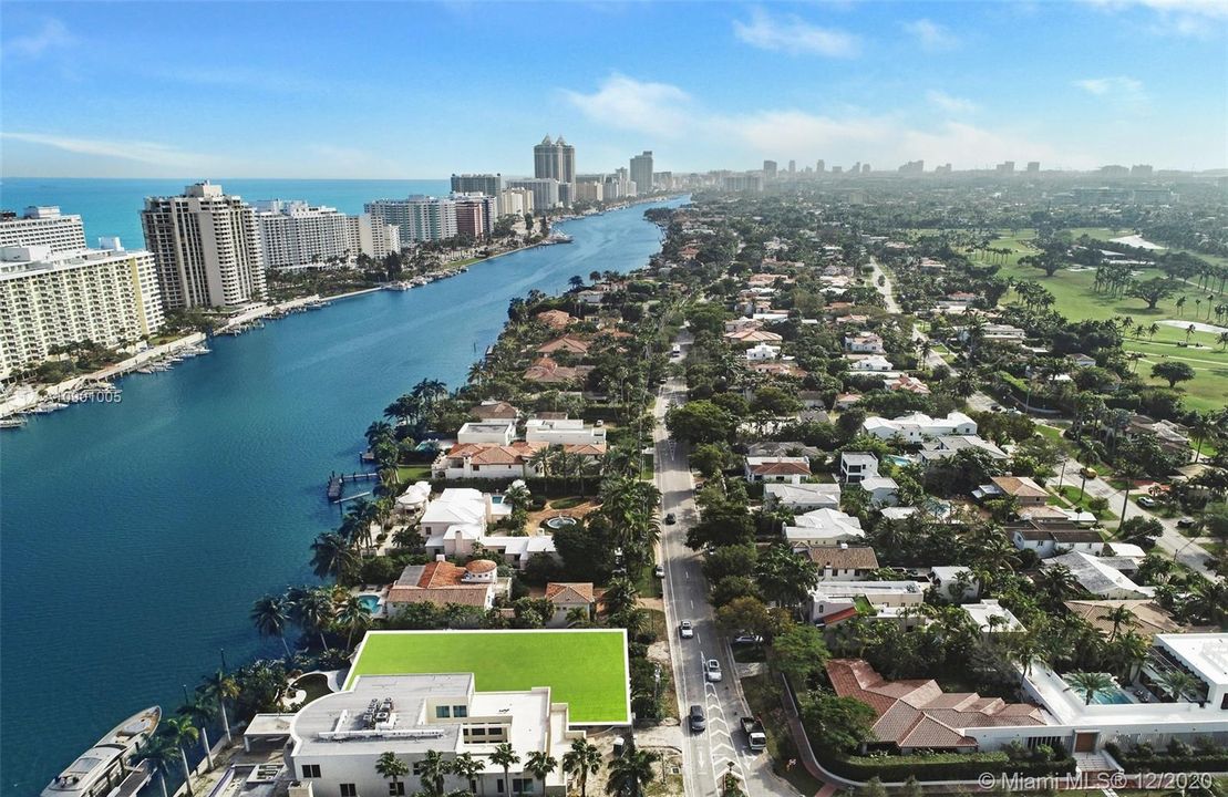 Recently Sold: $11,900,000 (6 beds, 5 baths, 3711 Square Feet)
