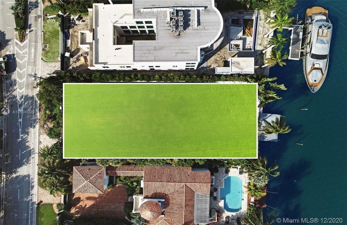 Recently Sold: $11,900,000 (6 beds, 5 baths, 3711 Square Feet)