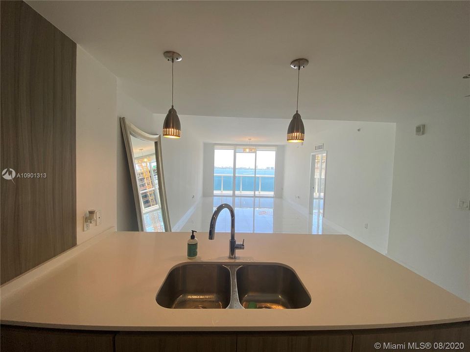 Recientemente alquilado: $3,400 (3 camas, 3 baños, 0 Pies cuadrados)