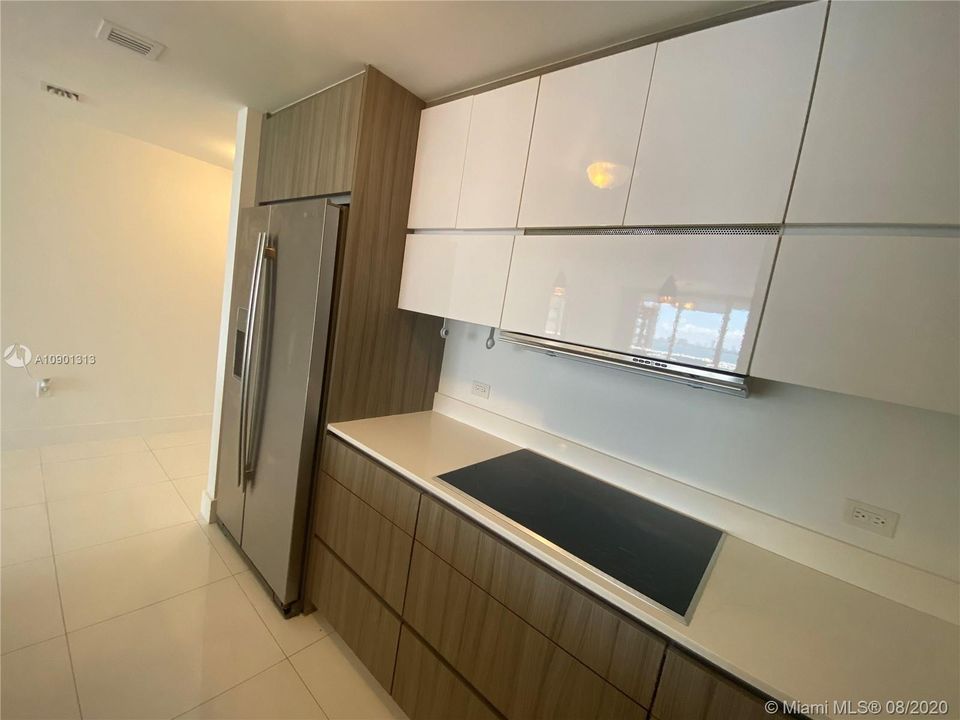 Recientemente alquilado: $3,400 (3 camas, 3 baños, 0 Pies cuadrados)