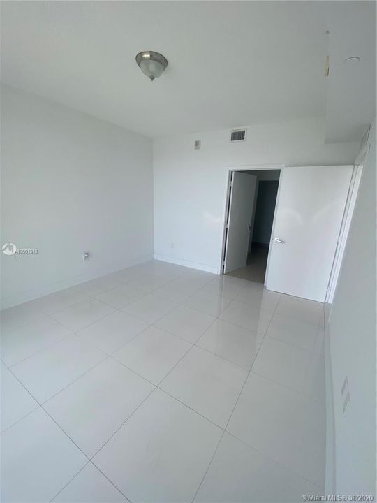 Recientemente alquilado: $3,400 (3 camas, 3 baños, 0 Pies cuadrados)