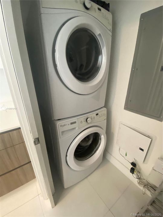 Recientemente alquilado: $3,400 (3 camas, 3 baños, 0 Pies cuadrados)