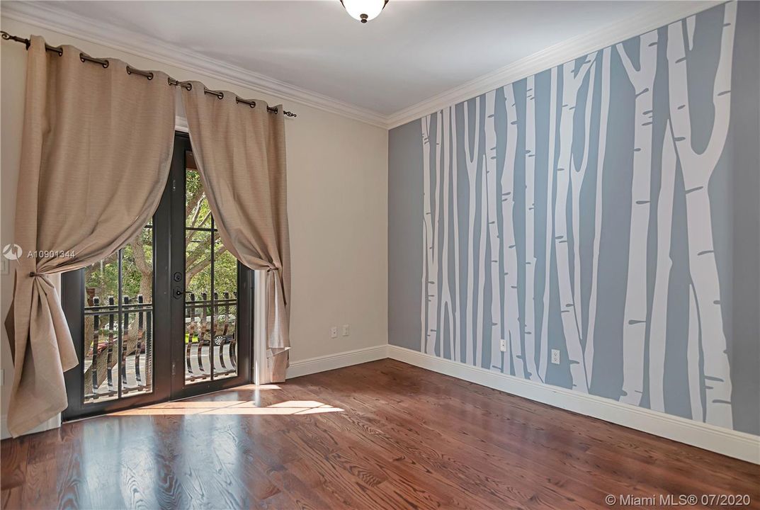 Recientemente alquilado: $8,800 (4 camas, 3 baños, 3193 Pies cuadrados)