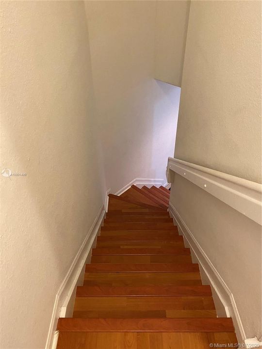 Recently Sold: $230,000 (2 beds, 2 baths, 1240 Square Feet)