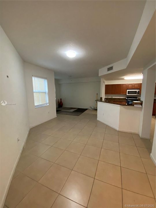 Recently Sold: $230,000 (2 beds, 2 baths, 1240 Square Feet)