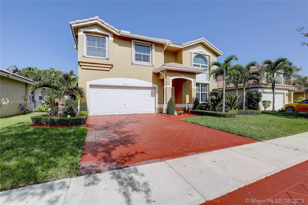 Vendido Recientemente: $499,000 (4 camas, 2 baños, 2586 Pies cuadrados)