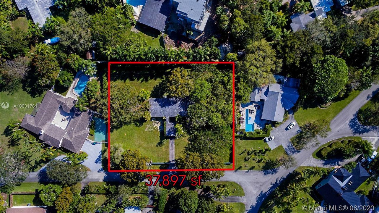 Recently Sold: $995,000 (0.87 acres)