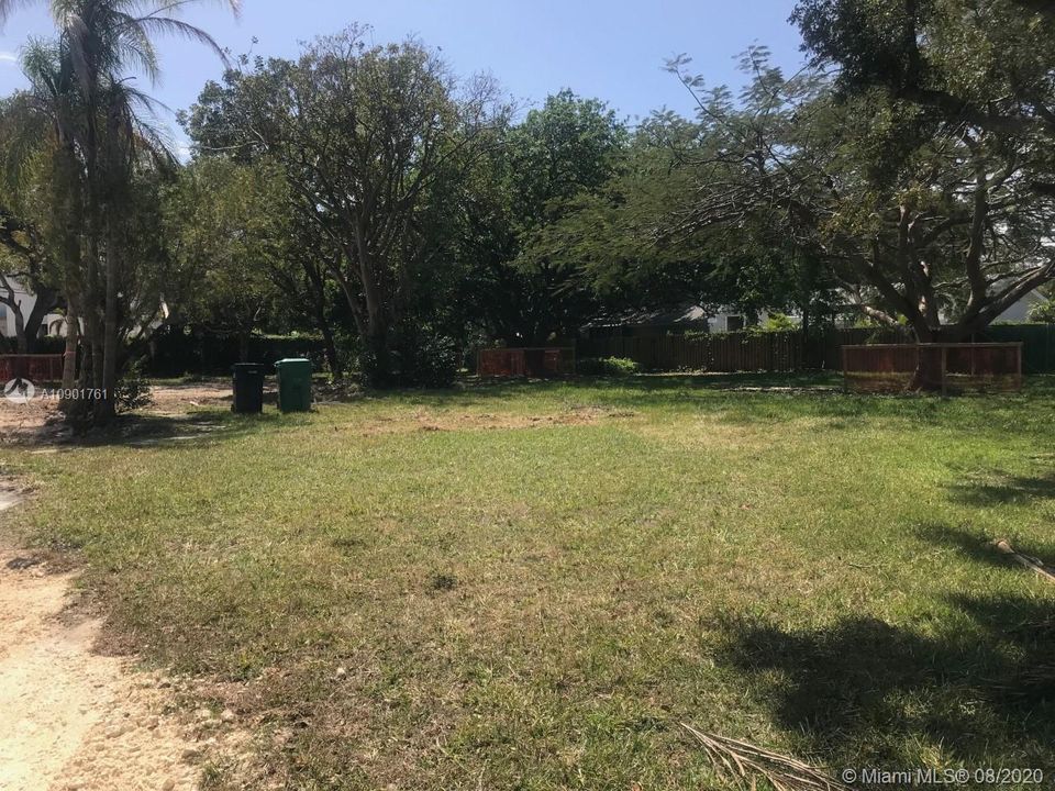 Recently Sold: $995,000 (0.87 acres)