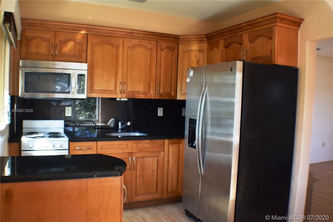 最近租的: $1,850 (2 贝兹, 1 浴室, 2797 平方英尺)