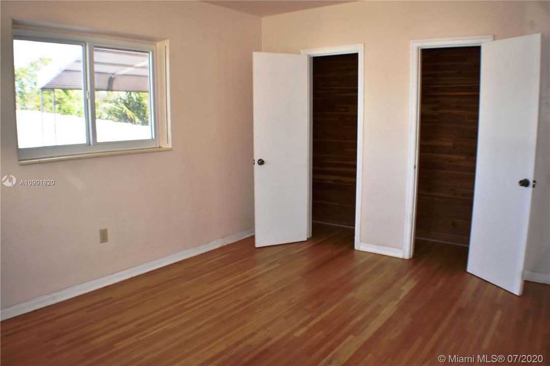 最近租的: $1,850 (2 贝兹, 1 浴室, 2797 平方英尺)