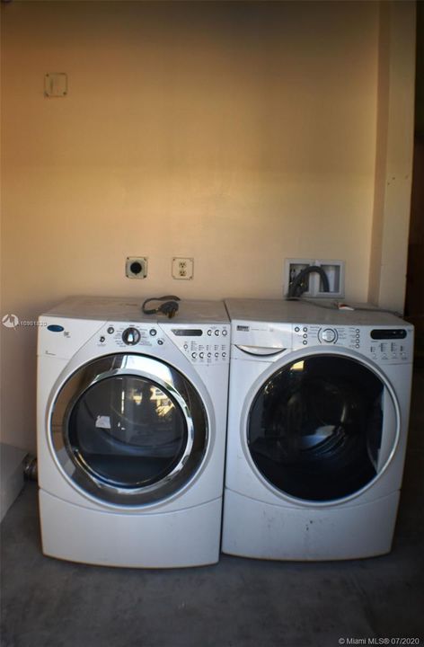 最近租的: $1,850 (2 贝兹, 1 浴室, 2797 平方英尺)