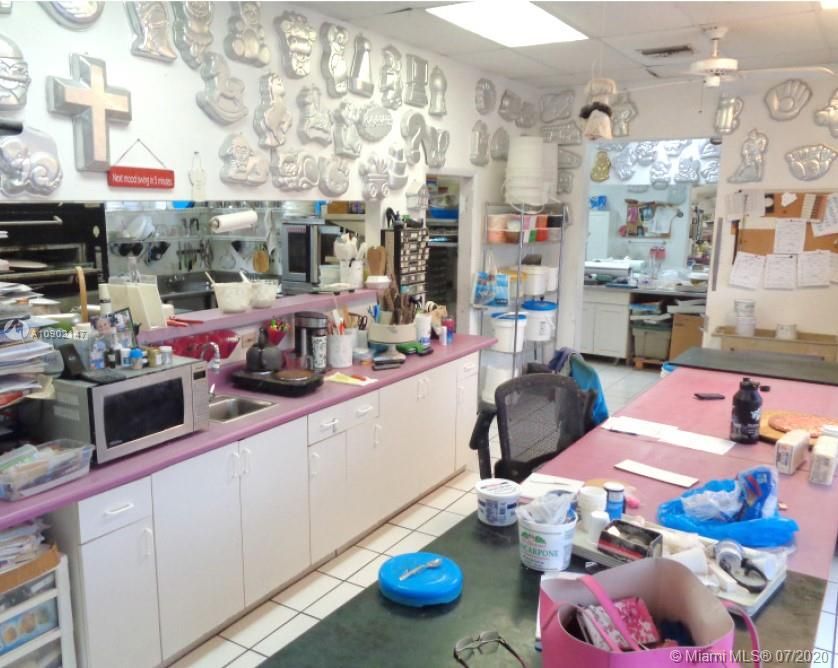 Vendido Recientemente: $558,000 (0 camas, 0 baños, 0 Pies cuadrados)