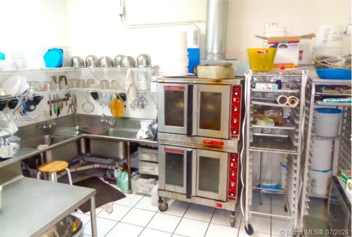 Vendido Recientemente: $558,000 (0 camas, 0 baños, 0 Pies cuadrados)