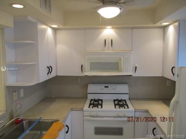 Vendido Recientemente: $165,000 (1 camas, 1 baños, 720 Pies cuadrados)