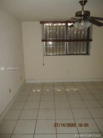 Vendido Recientemente: $165,000 (1 camas, 1 baños, 720 Pies cuadrados)