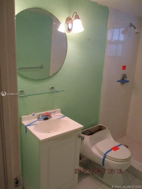 Vendido Recientemente: $165,000 (1 camas, 1 baños, 720 Pies cuadrados)