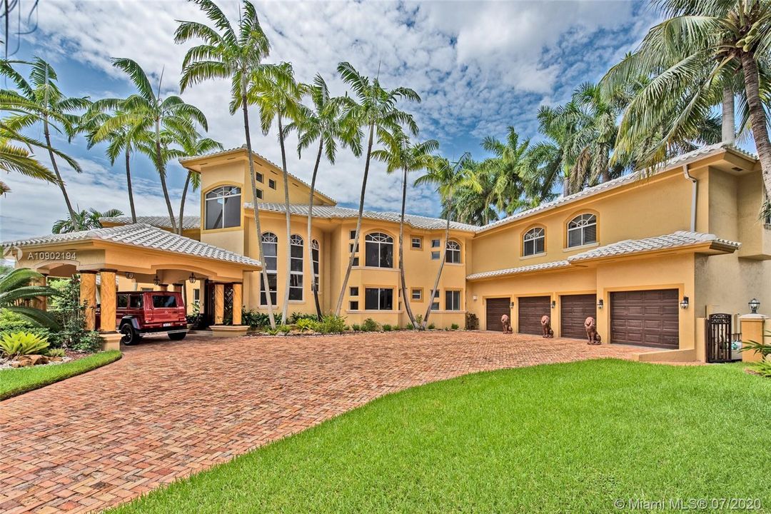 Vendido Recientemente: $1,895,000 (9 camas, 9 baños, 8346 Pies cuadrados)