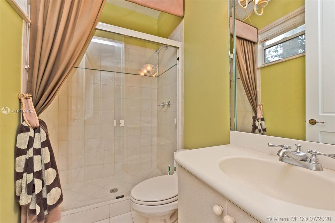 Vendido Recientemente: $1,895,000 (9 camas, 9 baños, 8346 Pies cuadrados)