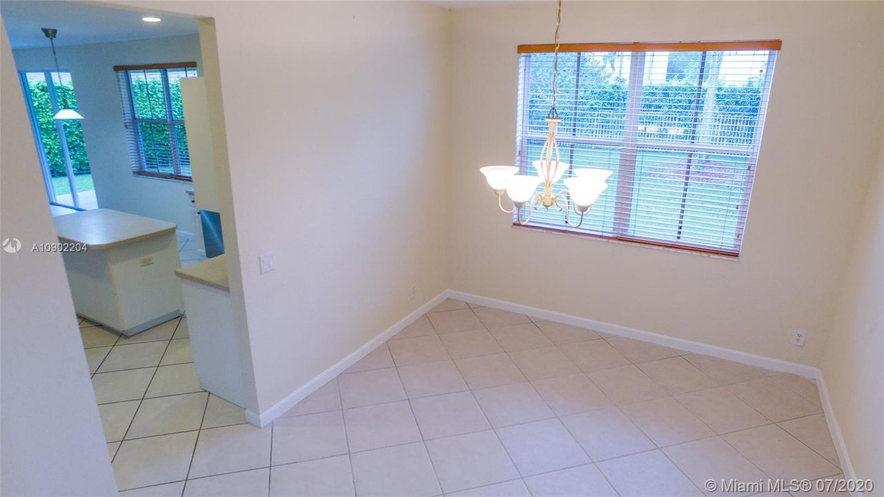 Recently Rented: $4,000 (6 beds, 4 baths, 3122 Square Feet)