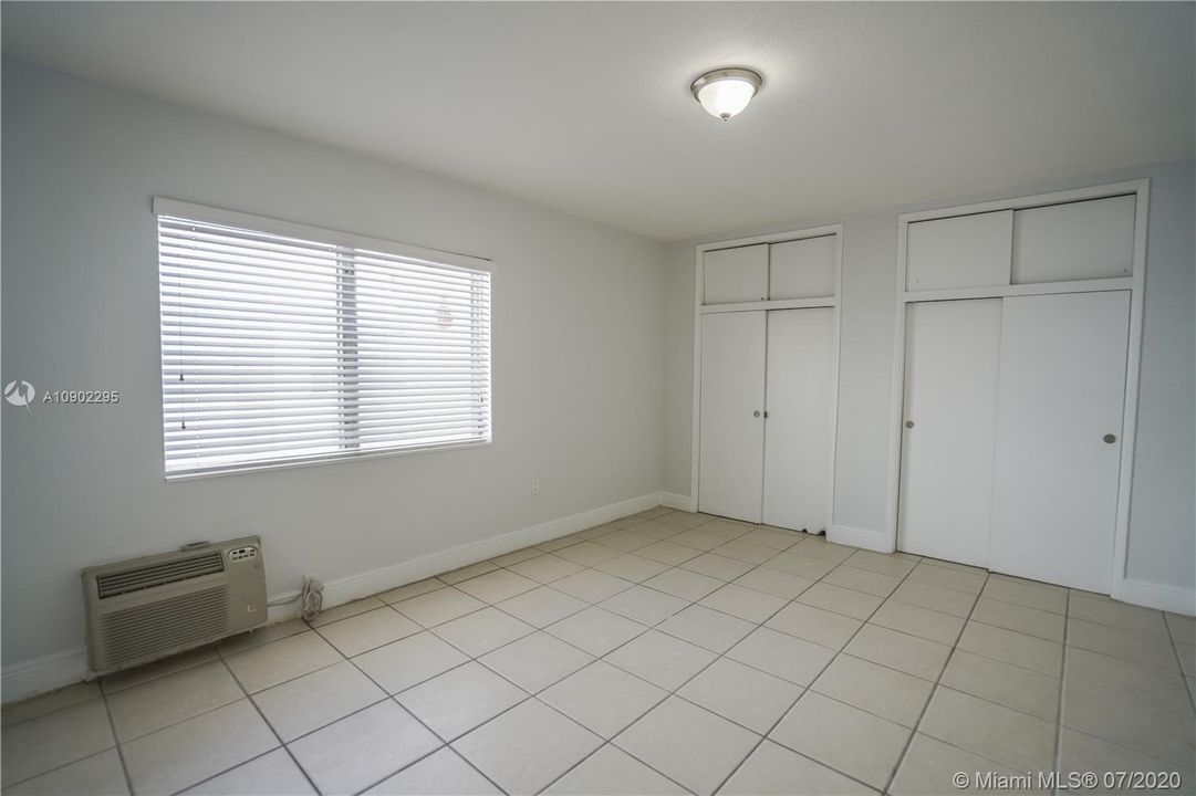 Recently Rented: $1,375 (1 beds, 1 baths, 750 Square Feet)