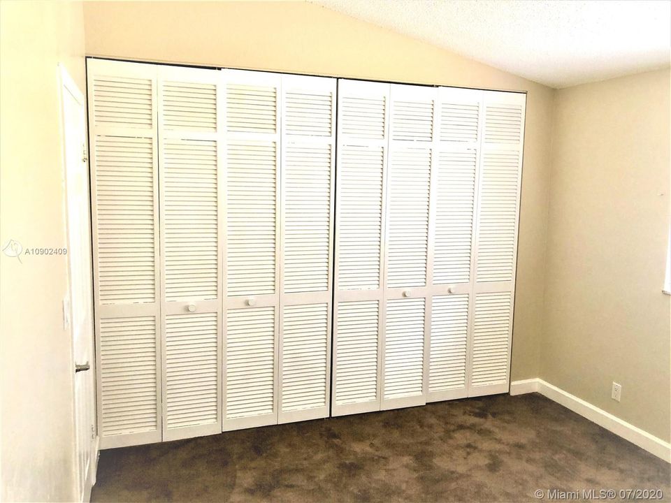 Vendido Recientemente: $161,120 (2 camas, 1 baños, 1020 Pies cuadrados)