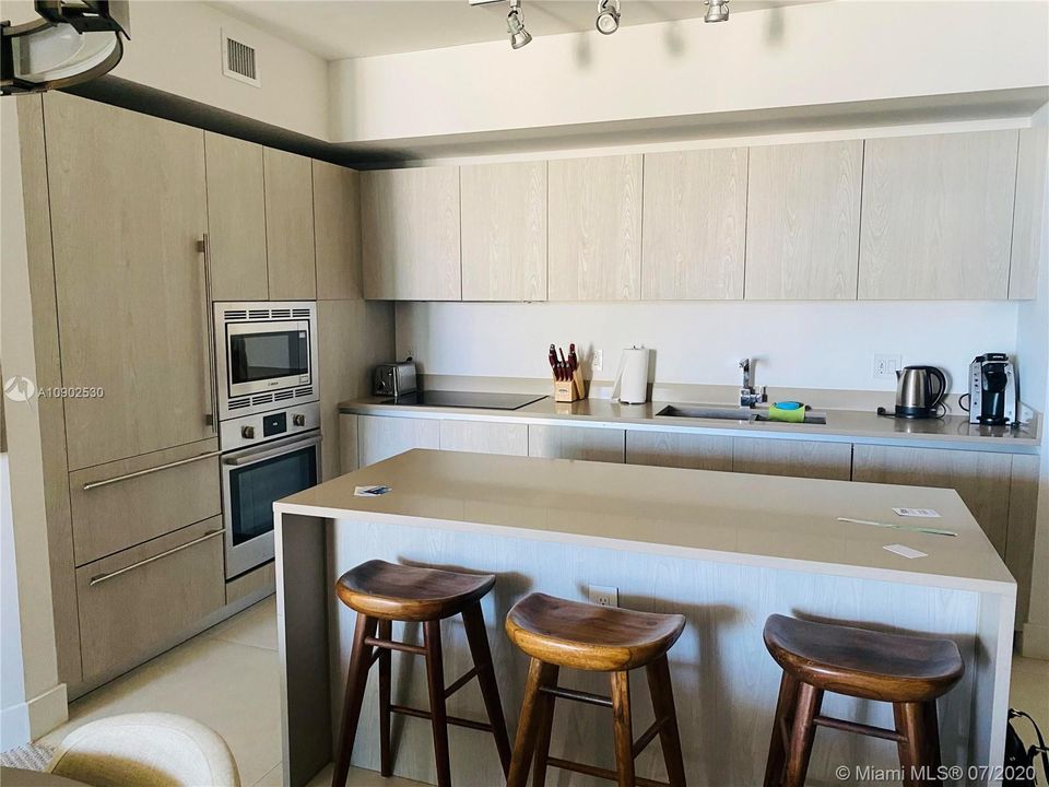 Recently Rented: $4,500 (1 beds, 1 baths, 0 Square Feet)