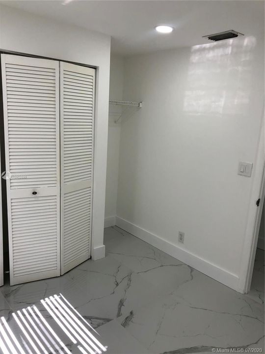 Recently Rented: $2,900 (4 beds, 2 baths, 1482 Square Feet)