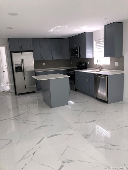 Recently Rented: $2,900 (4 beds, 2 baths, 1482 Square Feet)