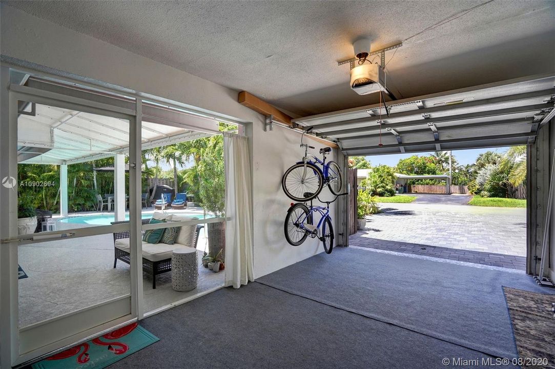 1-car garage
