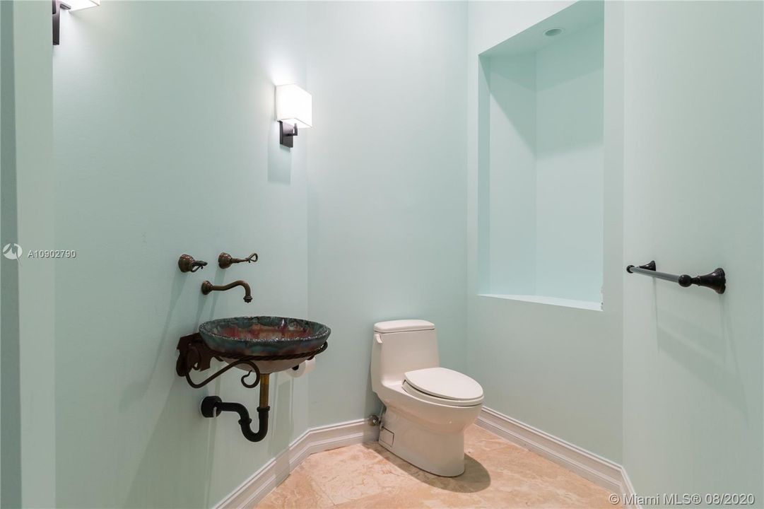 最近租的: $5,950 (4 贝兹, 4 浴室, 3386 平方英尺)