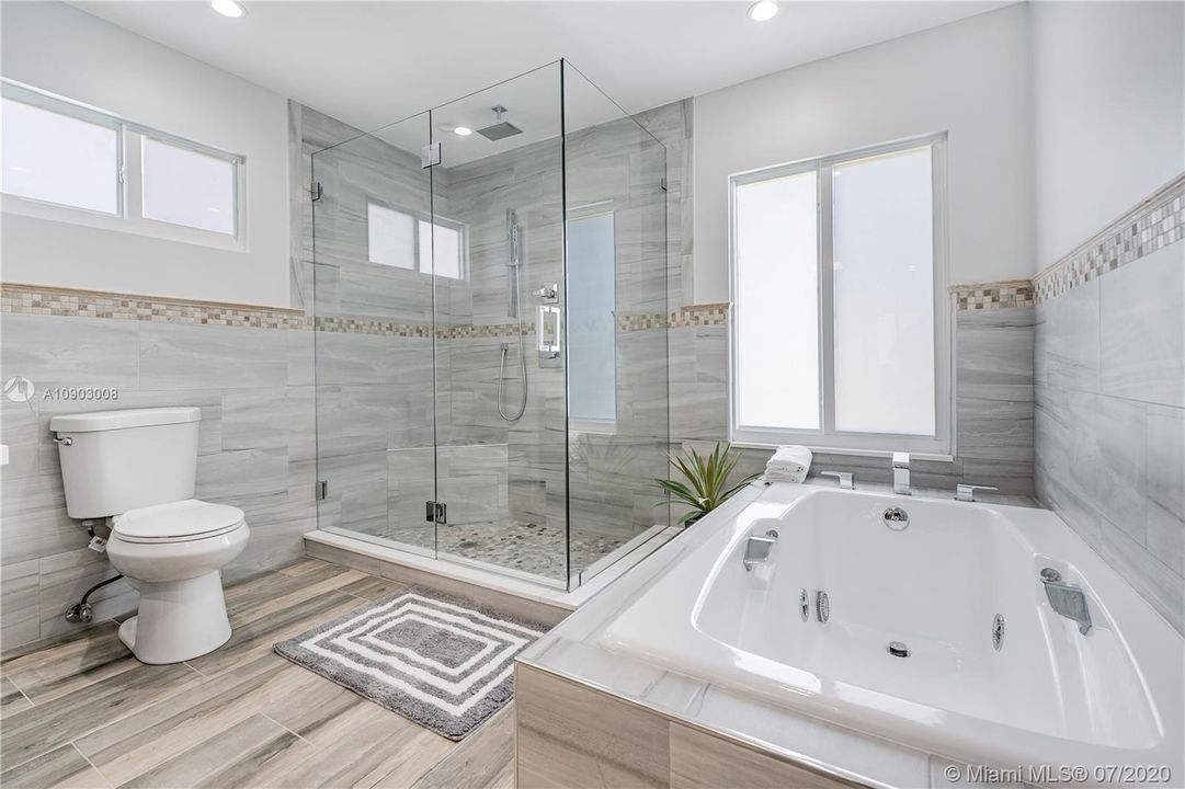 Recently Sold: $695,000 (4 beds, 3 baths, 0 Square Feet)