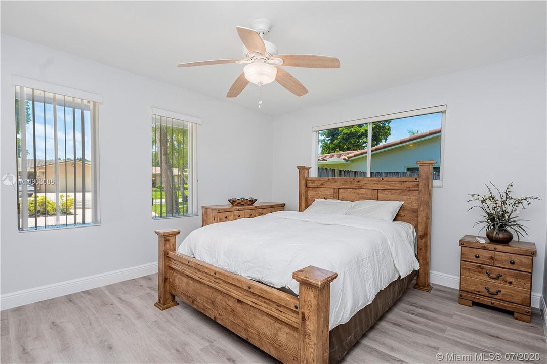 Recently Sold: $695,000 (4 beds, 3 baths, 0 Square Feet)