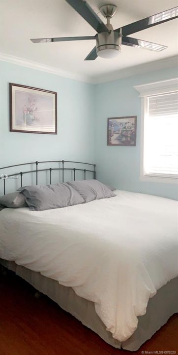 Vendido Recientemente: $429,000 (5 camas, 3 baños, 2857 Pies cuadrados)