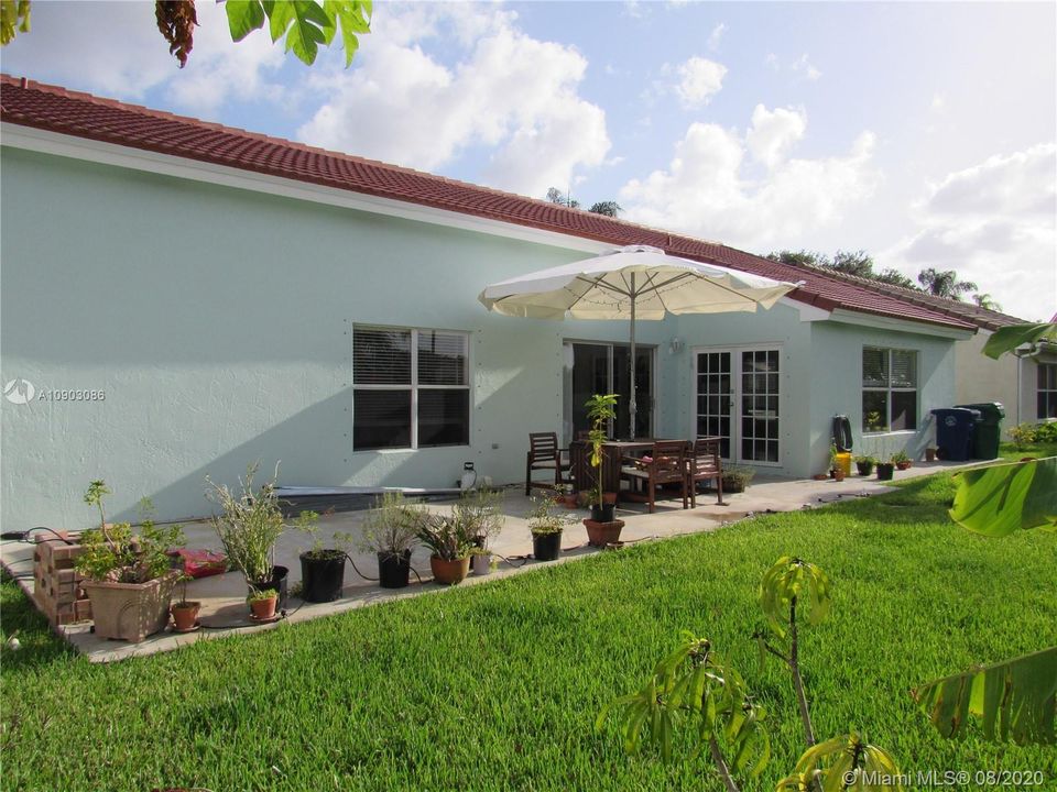 Recently Rented: $2,650 (3 beds, 2 baths, 1632 Square Feet)