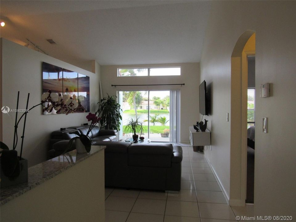 Recently Rented: $2,650 (3 beds, 2 baths, 1632 Square Feet)