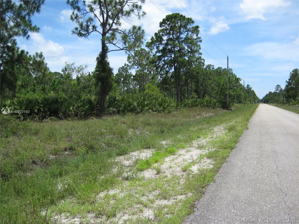 Vendido Recientemente: $10,000 (0.50 acres)