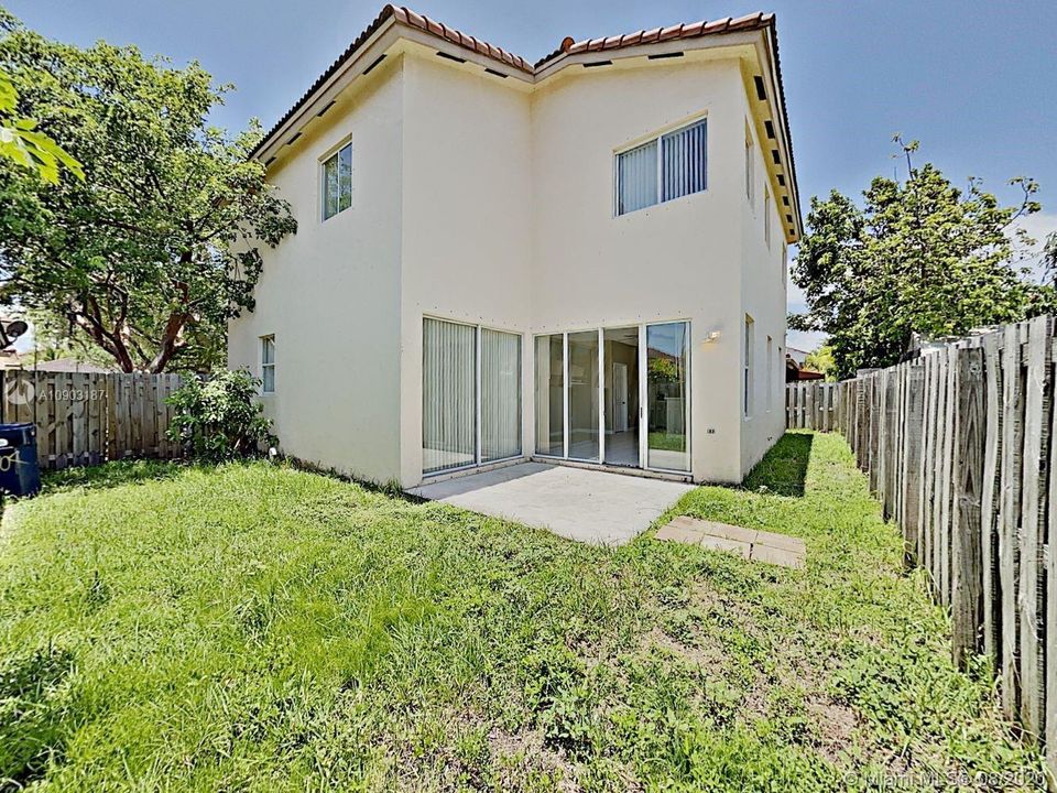 Recently Rented: $2,215 (4 beds, 2 baths, 2147 Square Feet)