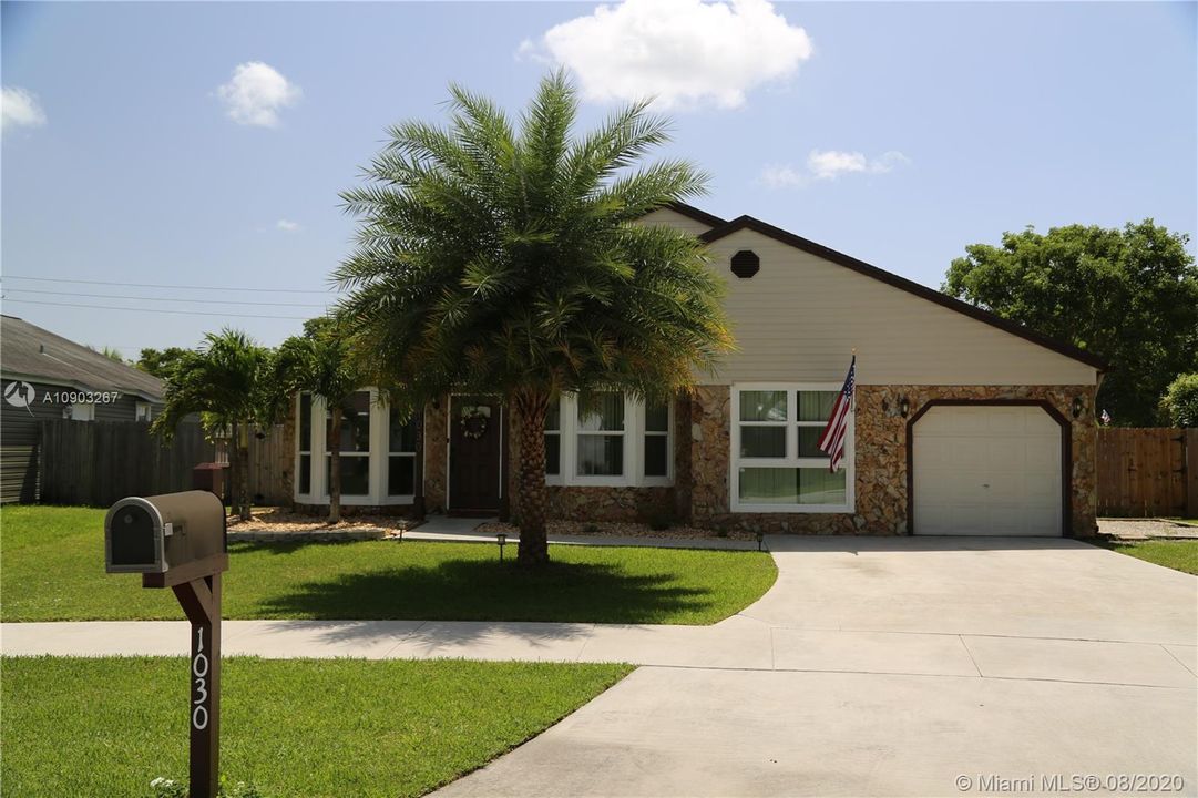 Large Driveway enough room for 4 vehicles