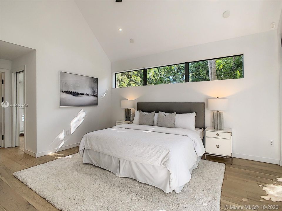 MASER BEDROOM