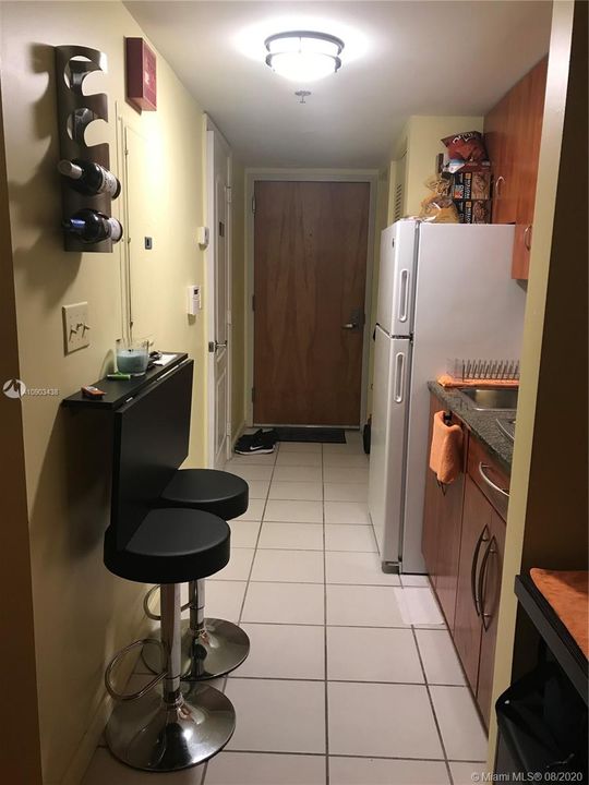 Vendido Recientemente: $217,500 (0 camas, 1 baños, 425 Pies cuadrados)