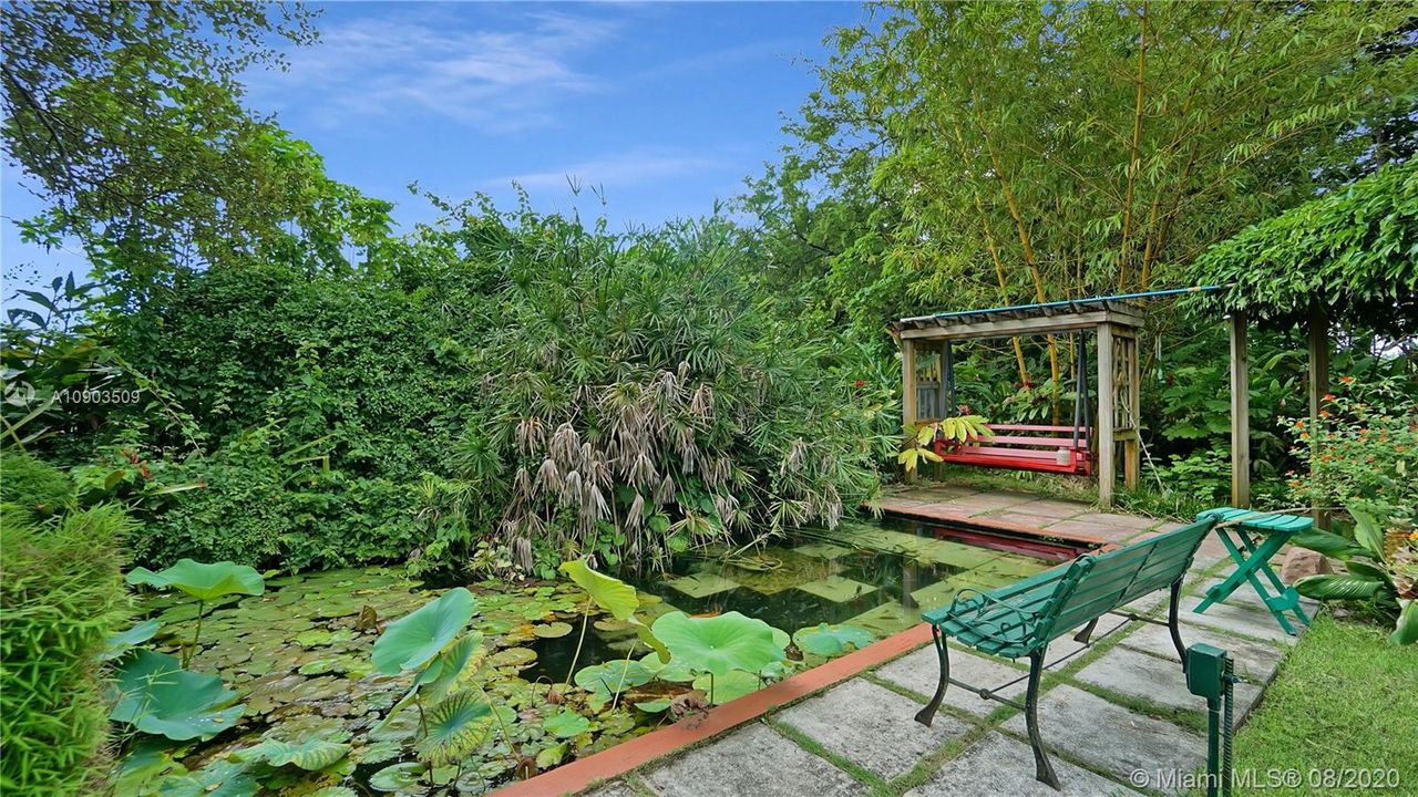Vendido Recientemente: $525,000 (4 camas, 2 baños, 1887 Pies cuadrados)